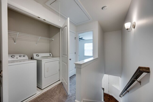 Building Photo - 1135 Lilly Valley Way