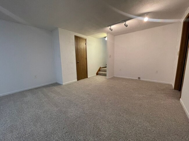 Building Photo - 3 Bed 2 Bath in Troy MO