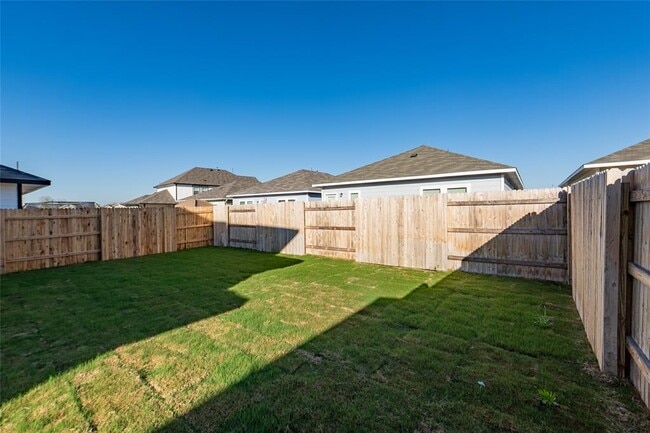 Building Photo - 342 Jade St