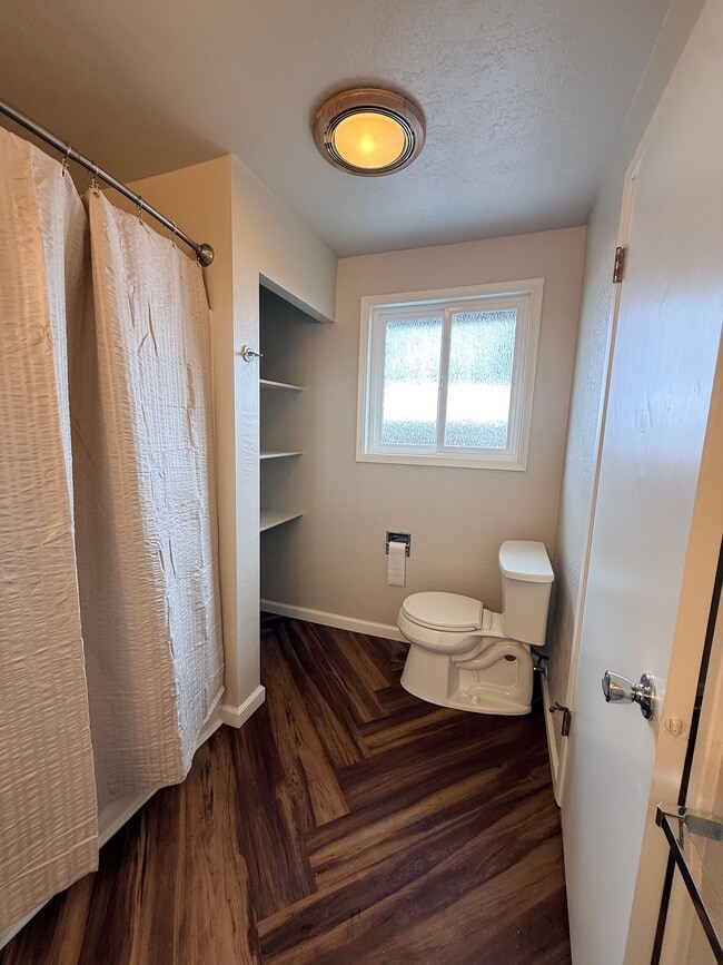 Building Photo - 200 Oregon Terrace