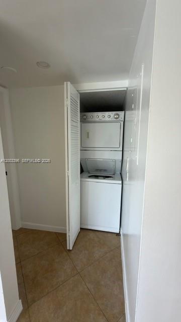 Building Photo - 1160 Washington Cir