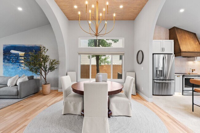 Building Photo - September 2026 - June 2027 Stunning Fully Furnished Rental in Golden, Colorado