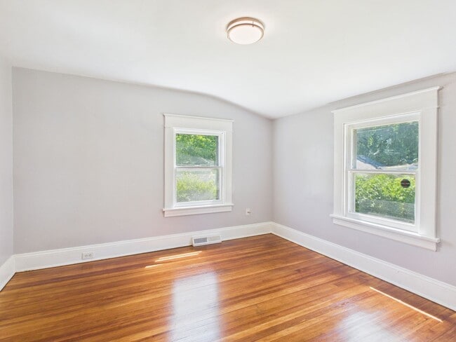 Building Photo - 1614 N 19th St