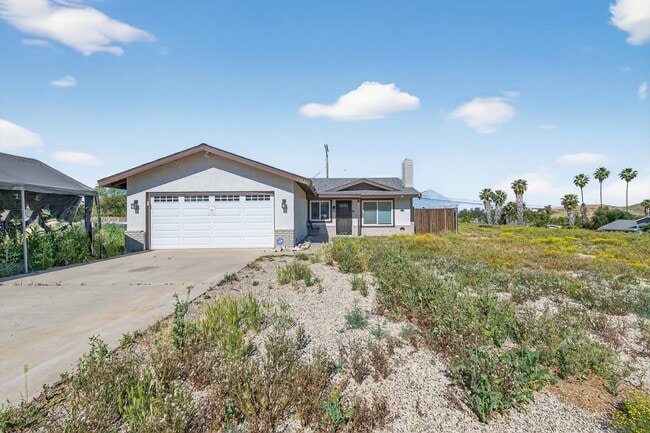 Building Photo - 29121 Ave De Las Flores