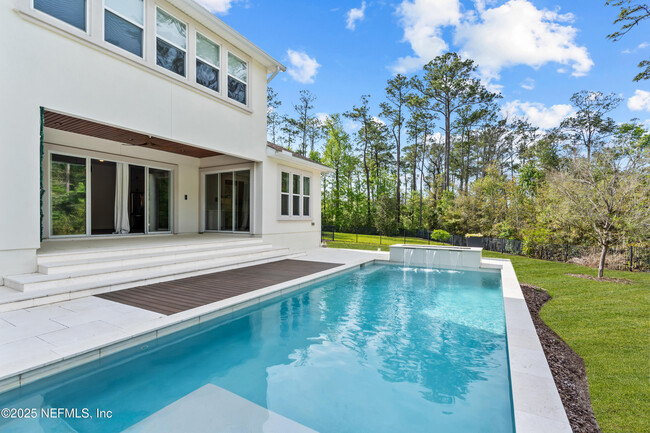 Building Photo - 8669 Mabel Dr