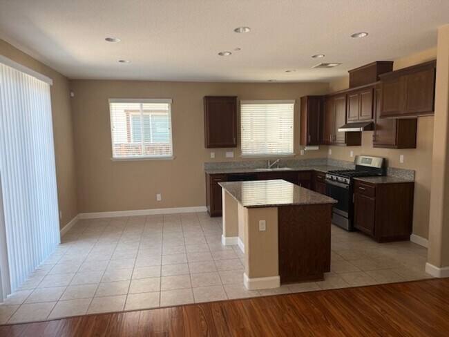 Building Photo - Wonderful North Village home with no rear ...