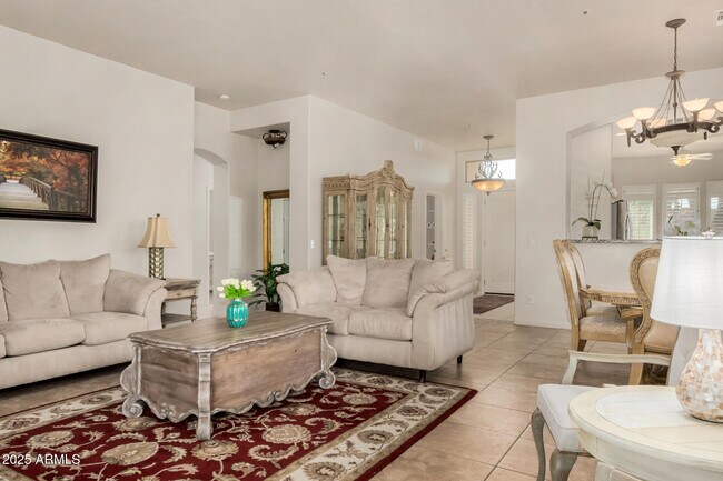 Building Photo - 8250 E Mountain Spring Rd