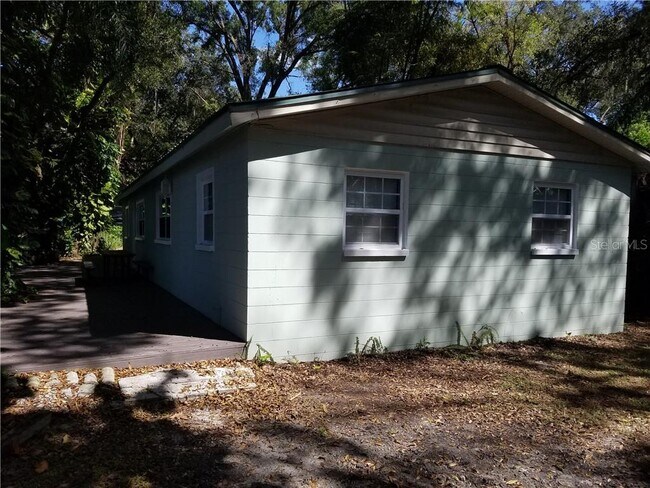 Building Photo - 1601 E Mulberry Dr