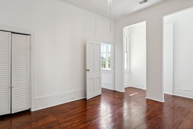 Building Photo - 1434 Constance