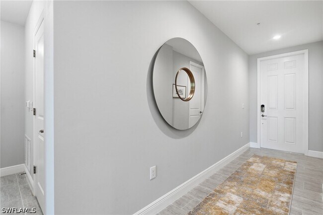 Building Photo - 2560 Seychelles Dr