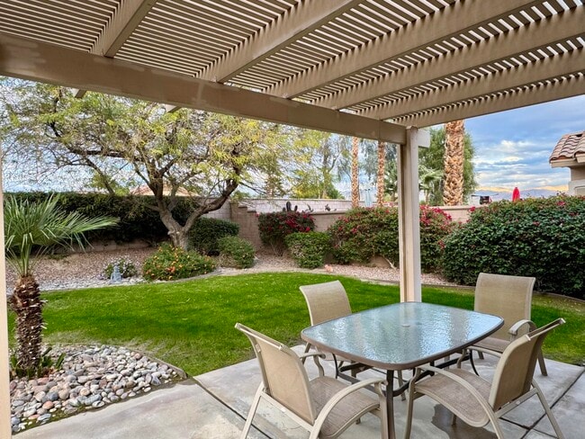 Building Photo - 78686 Hampshire Ave