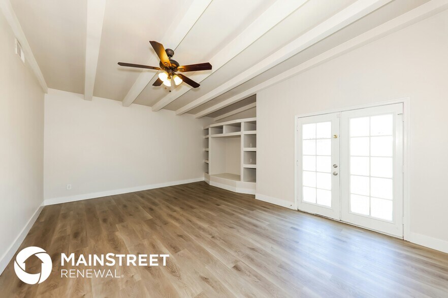 Building Photo - 4031 N 59th Dr