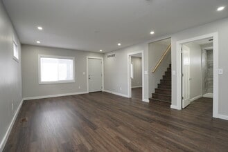 Building Photo - 1258 Miner St