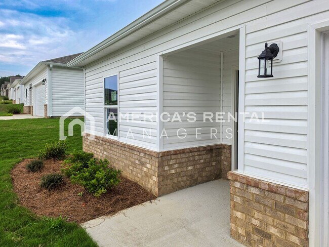 Building Photo - 10303 Bramlett Way