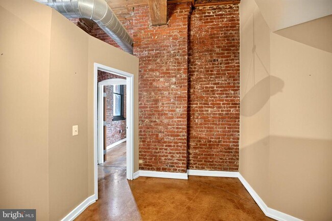 Building Photo - 1147 N 4th St