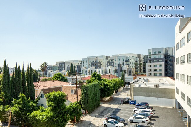 Building Photo - 5100 Wilshire Blvd