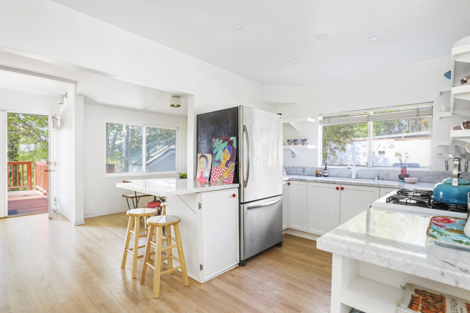 Building Photo - 1563 Lucretia Ave