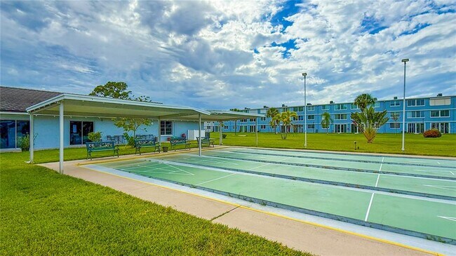 Building Photo - 4880 Locust St NE