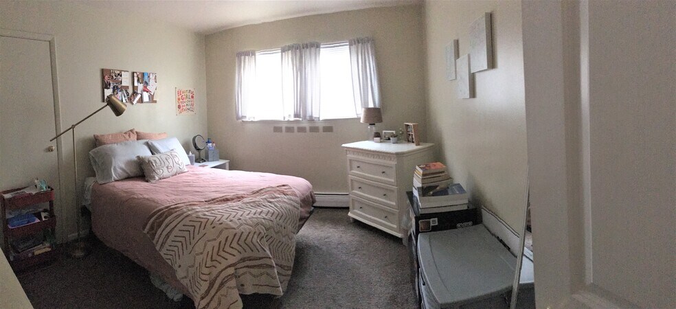 Building Photo - 3 E Central Ave