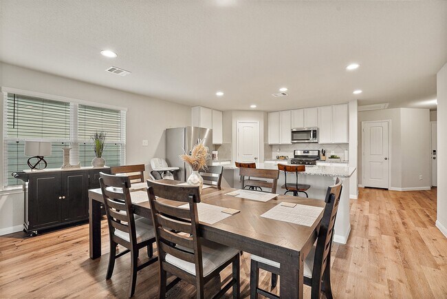 Building Photo - 3242 Alberelli Dr