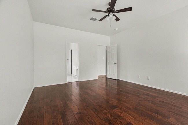 Building Photo - 1578 Mahogany Dr