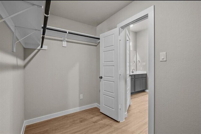 Building Photo - 10906 Water Hyssop Ln