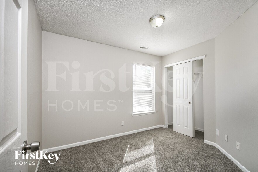 Building Photo - 16700 Aulton Dr