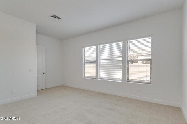 Building Photo - 458 W Golden Aspen Dr