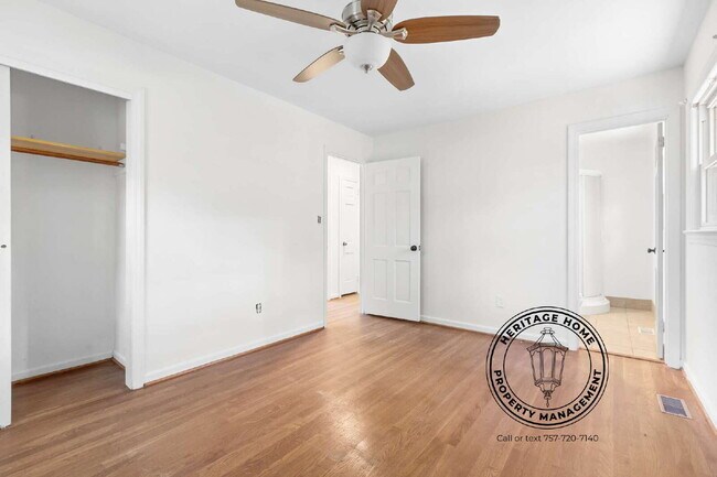 Building Photo - "Charming 3-Bed Oasis with Scenic Views & Modern Touches on Faubus Drive!"