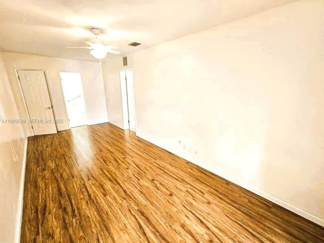 Building Photo - 3217 NE 7th Pl