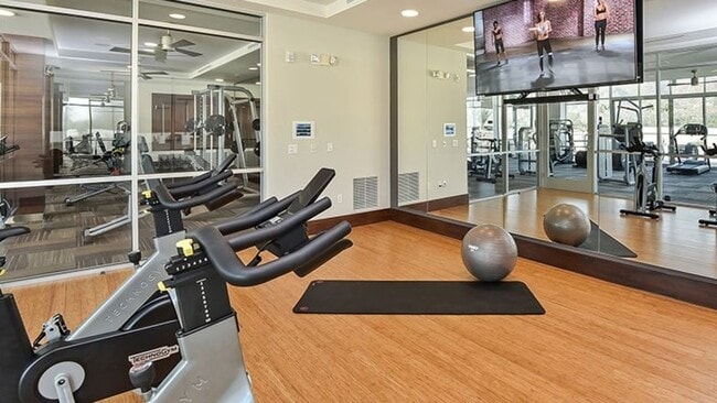 Building Photo - 4900 N 44th St