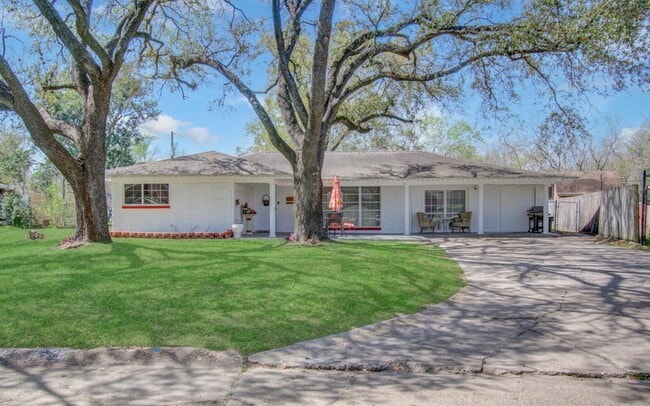 Building Photo - 12313 Kayla Ln