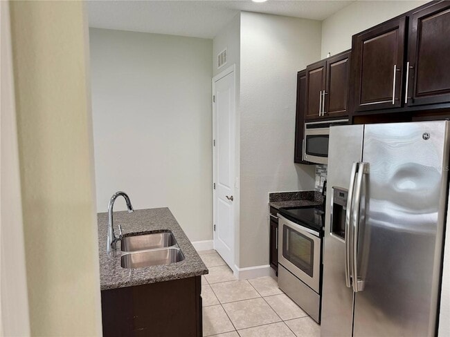 Building Photo - 13796 Eliot Avenue