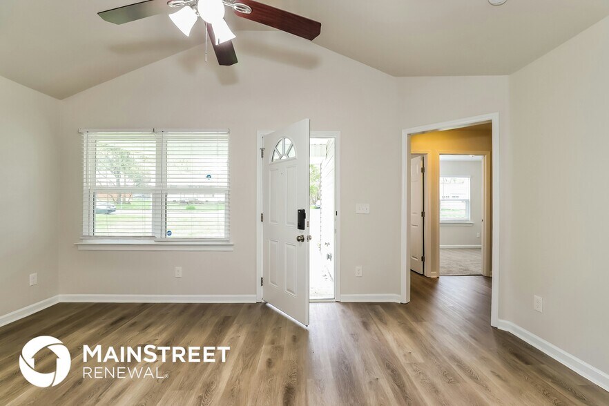 Building Photo - 1908 Old Jones Rd