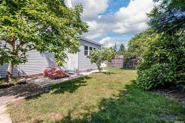 Building Photo - 223 Hickox Ave