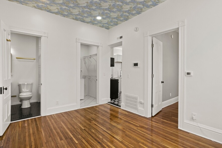 Building Photo - 853 Meigs St