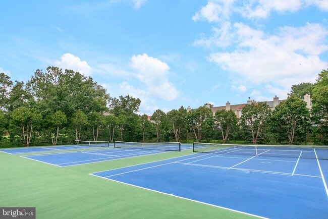 Building Photo - 6542 Cypress Point Rd