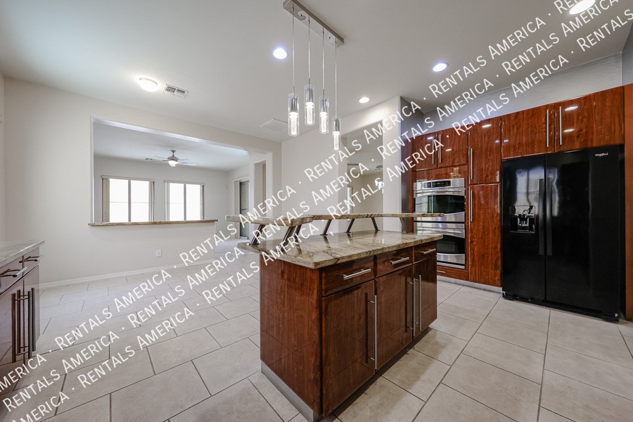 Building Photo - 6290 W Admiral Way