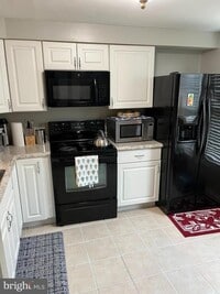 Building Photo - 153 Villa Knoll Ct