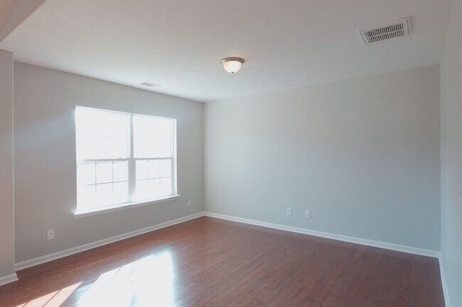 Building Photo - Available Soon!