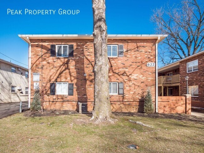 Building Photo - 620 Riverview Dr