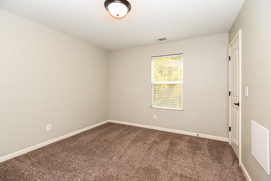 Building Photo - 214 Bethany Manor Ct