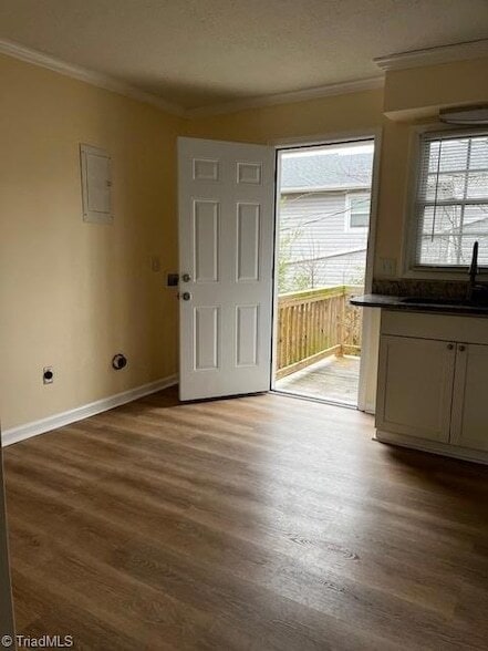 Building Photo - 435 Ross St