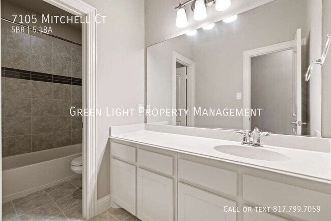 Building Photo - 7105 Mitchell Ct