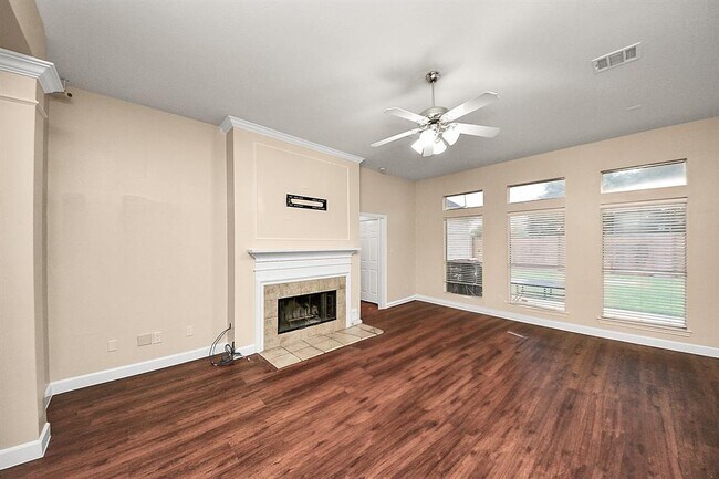 Building Photo - 4807 Taylor Lake Ct
