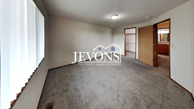 Building Photo - 209 N 72nd Ave