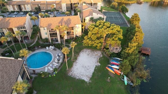 Building Photo - 586 Orange Dr