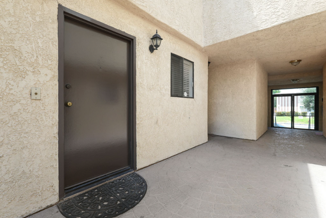 Building Photo - 5240 Whitsett Ave