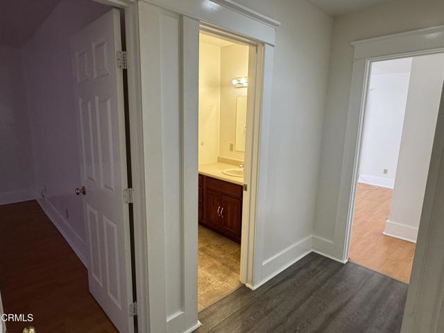 Building Photo - 1026 Cawston Ave