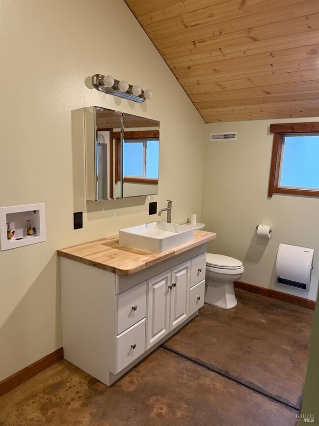 Building Photo - 39143 S Hwy 1